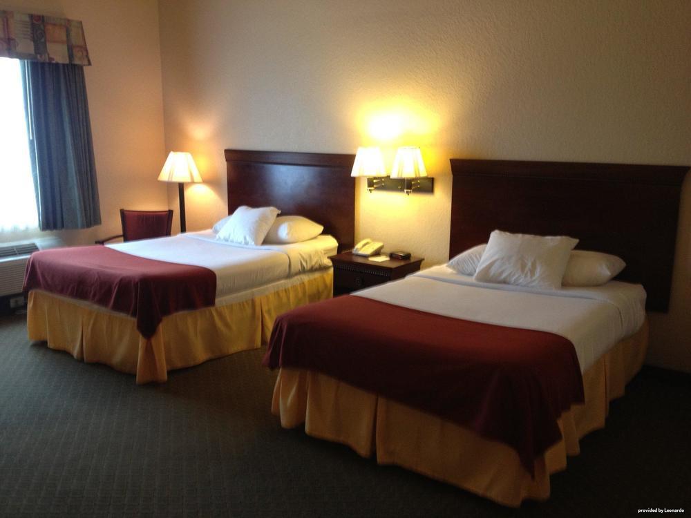 Best Western Тампа Стая снимка